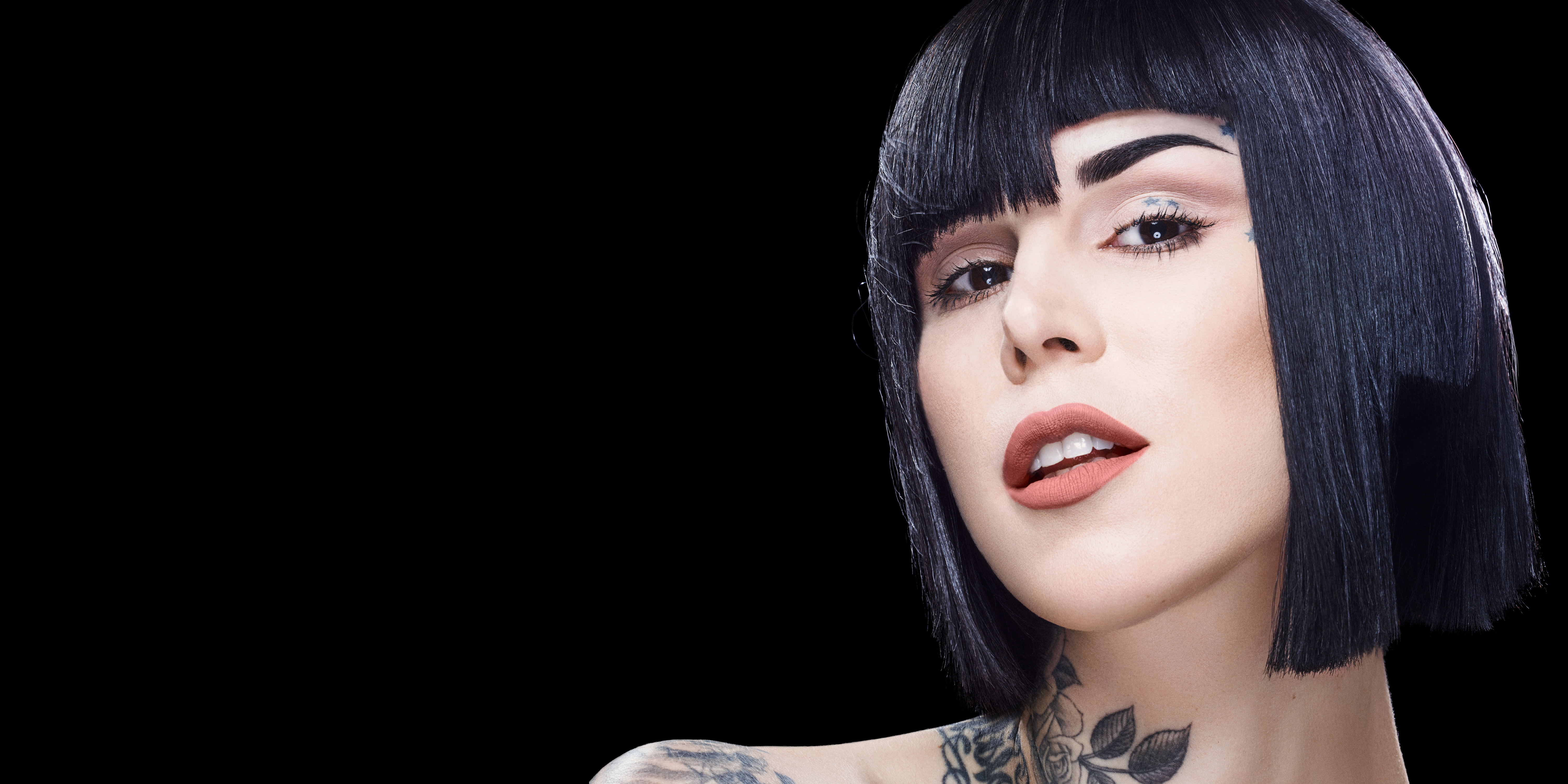 Gwiazda tatuażu Kat Von D stworzyła dla Sephora linię wegańskich kosmetyków, która pomoże nadać twarzy charakter .get_the_title().