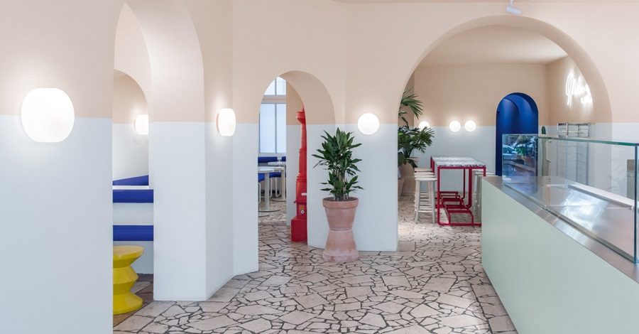 Berlińska restauracja jak z obrazu Davida Hockneya .get_the_title().