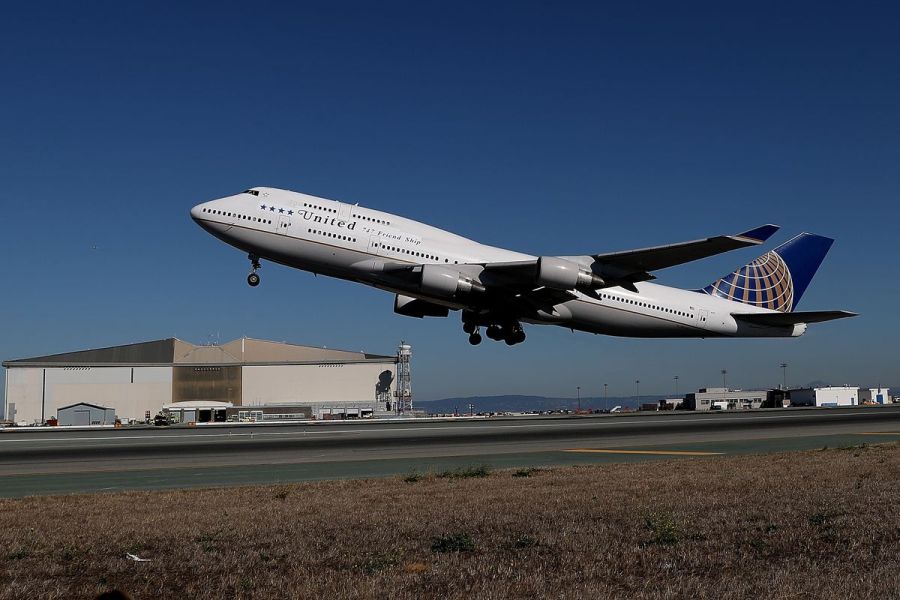Boeing 747 częściowo zasilany paliwem pozyskanym z odpadów przeleciał przez Atlantyk. Ekologiczny przełom? .get_the_title().