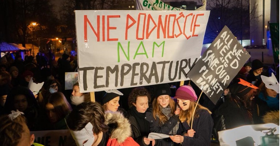 Polscy uczniowie zaprotestują przeciwko zmianom klimatycznym .get_the_title().