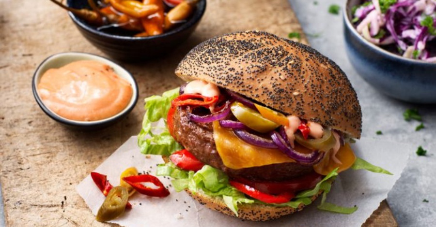 Nestlé startuje ze swoim roślinnym burgerem – Awesome Burger .get_the_title().