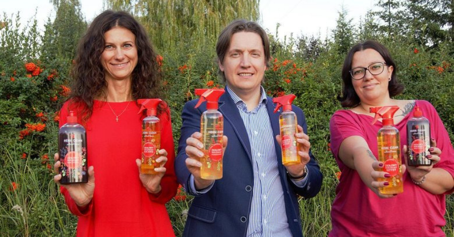Polski startup wprowadza do sklepów środki czystości z żołędzi .get_the_title().