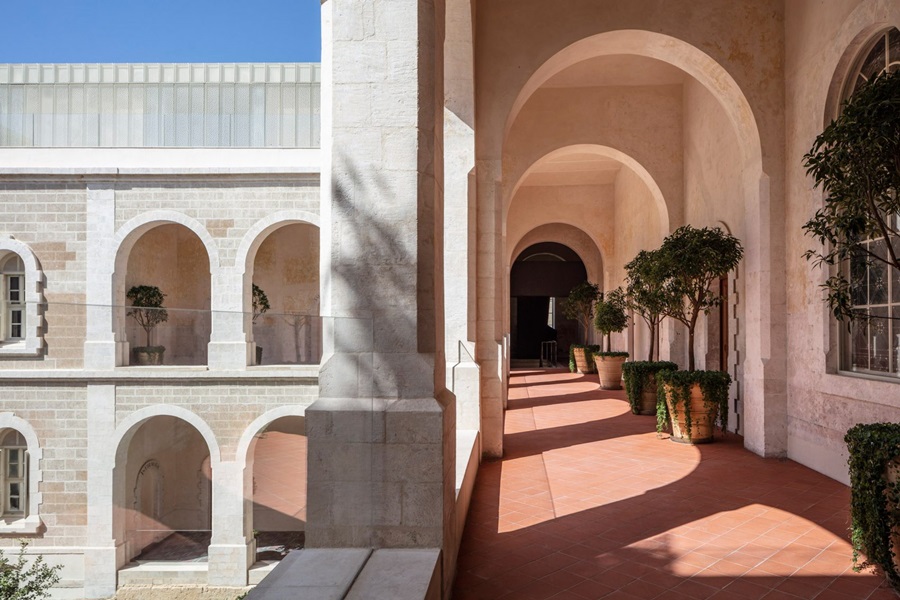 Historyczny klasztor w Tel Awiwie przeksztalcony w luksusowy hotel