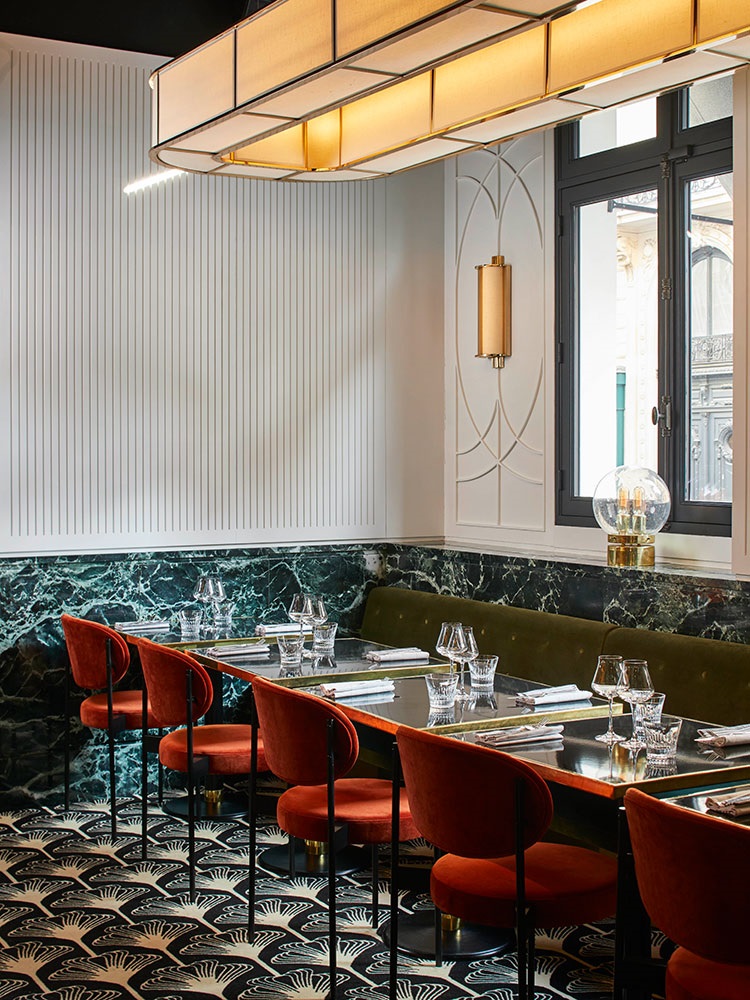 Paryska restauracja w stylu Art Nouveau