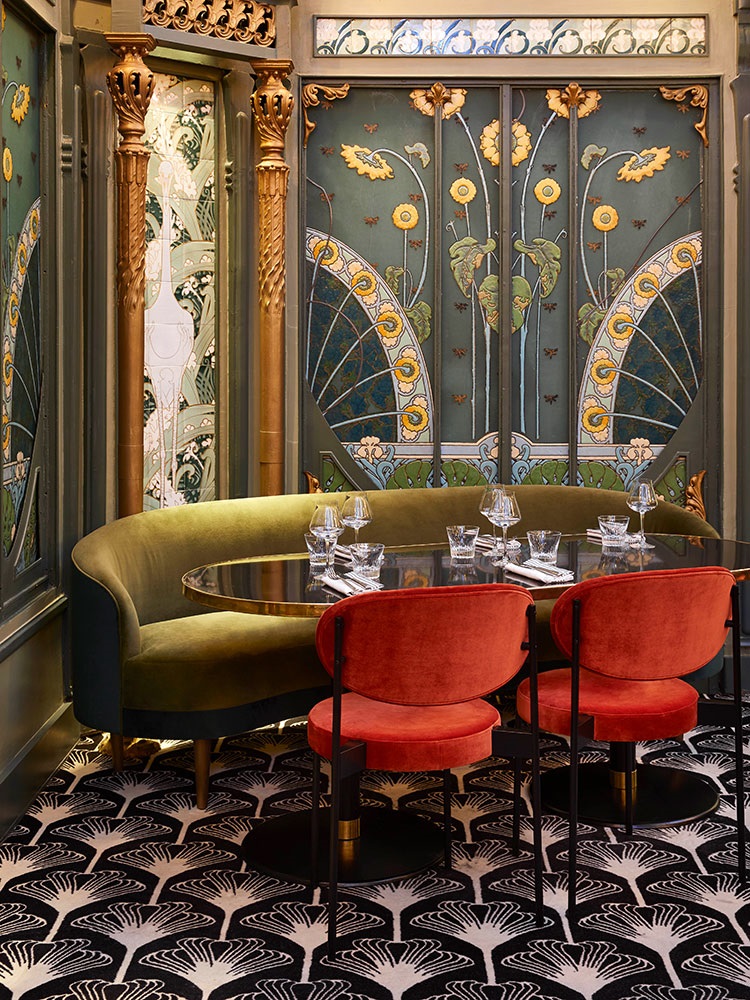 Paryska restauracja w stylu Art Nouveau